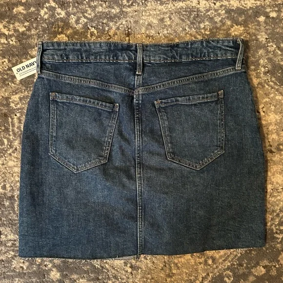 BNWT Old Navy Jean Skirt - Picture 2 of 8